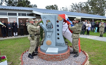 Inauguración de monumento al Sargento Francisco de los Santos