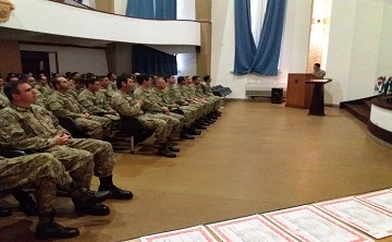 Entrega de diplomas a tenientes alumnos de la E.C.P.O., foto 1