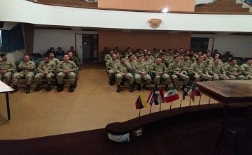 Entrega de diplomas a tenientes alumnos de la E.C.P.O., foto 3