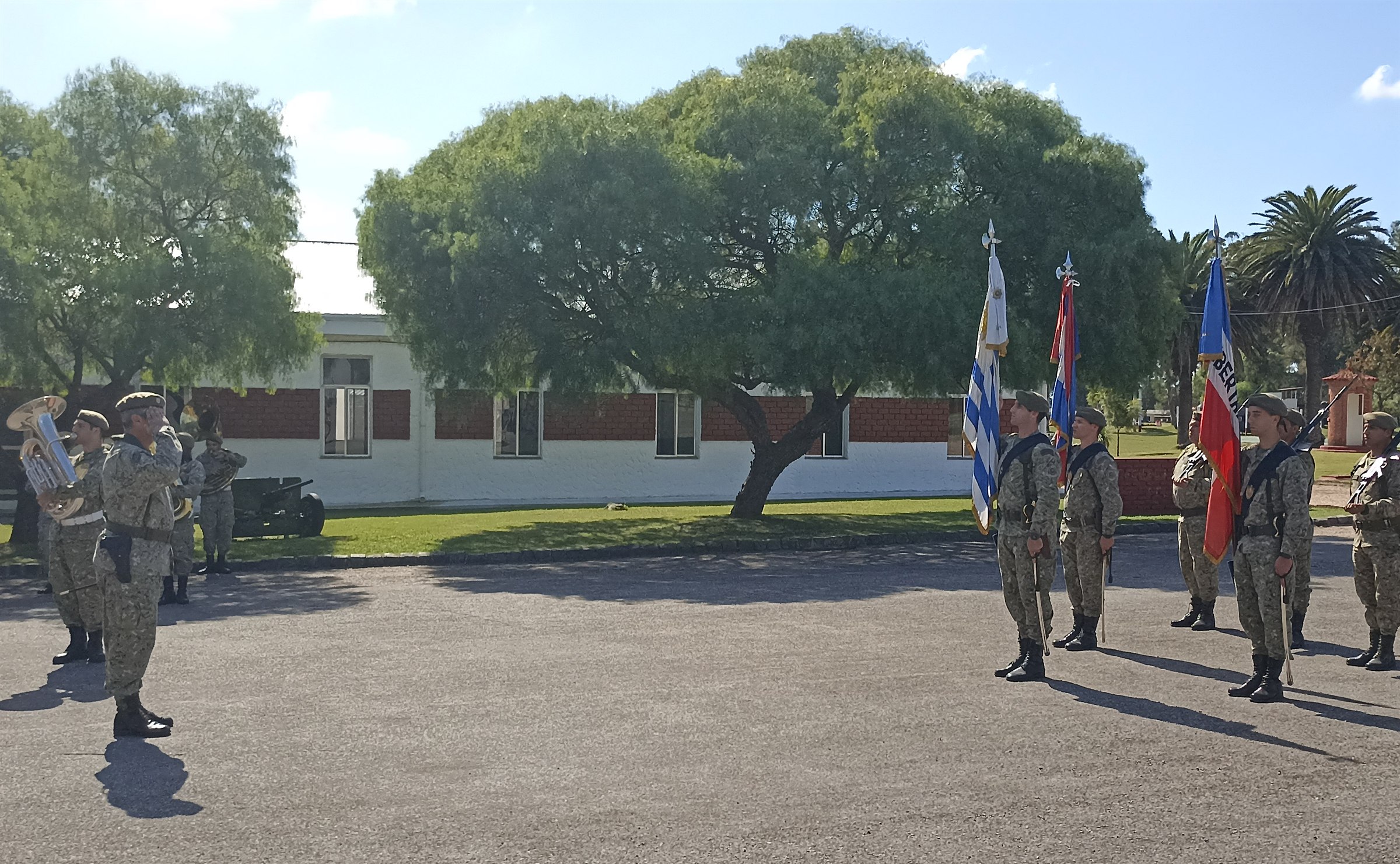 Acto por el 197º aniversario del Desembarco de los 33 Orientales, foto 2