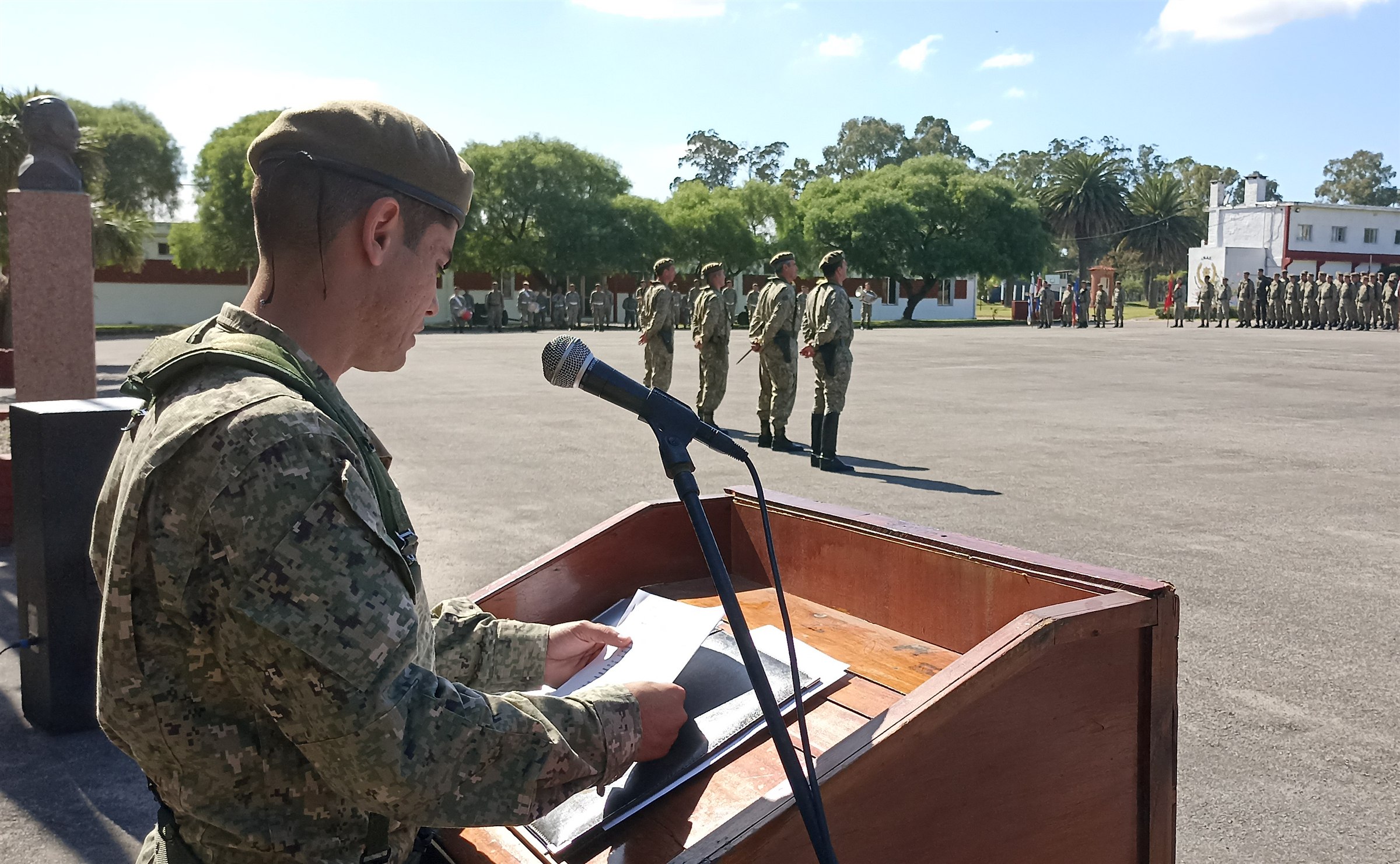 Acto por el 197º aniversario del Desembarco de los 33 Orientales, foto 5