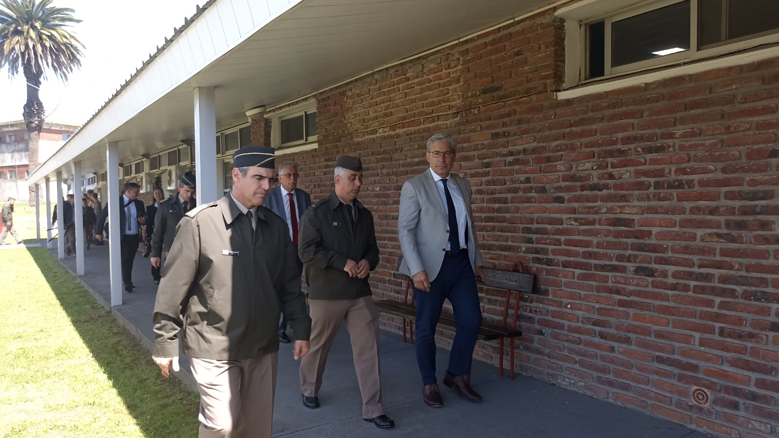 Visita del Ministro de Defensa Nacional y de autoridades de la educación, foto 11