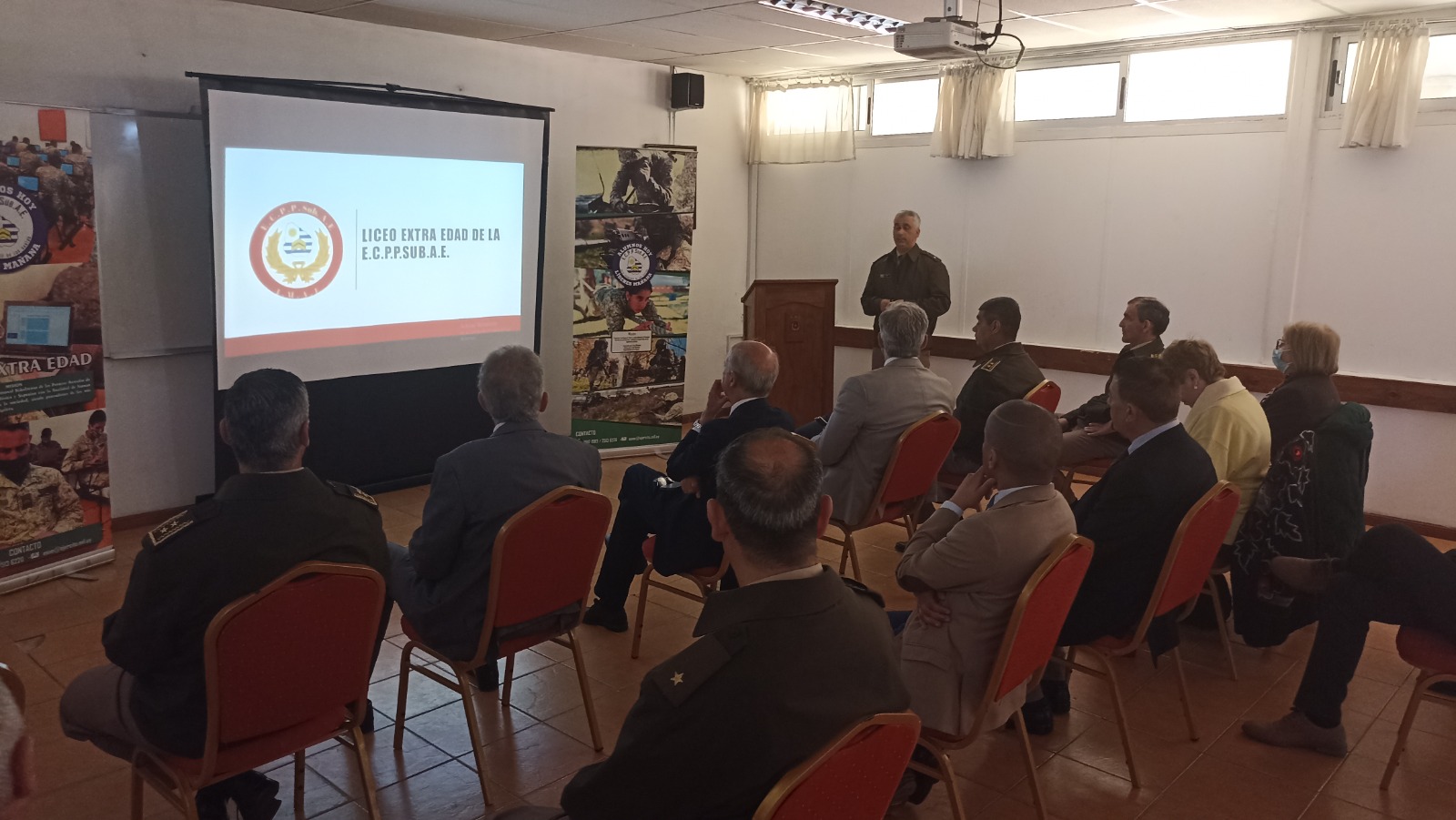 Visita del Ministro de Defensa Nacional y de autoridades de la educación, foto 12
