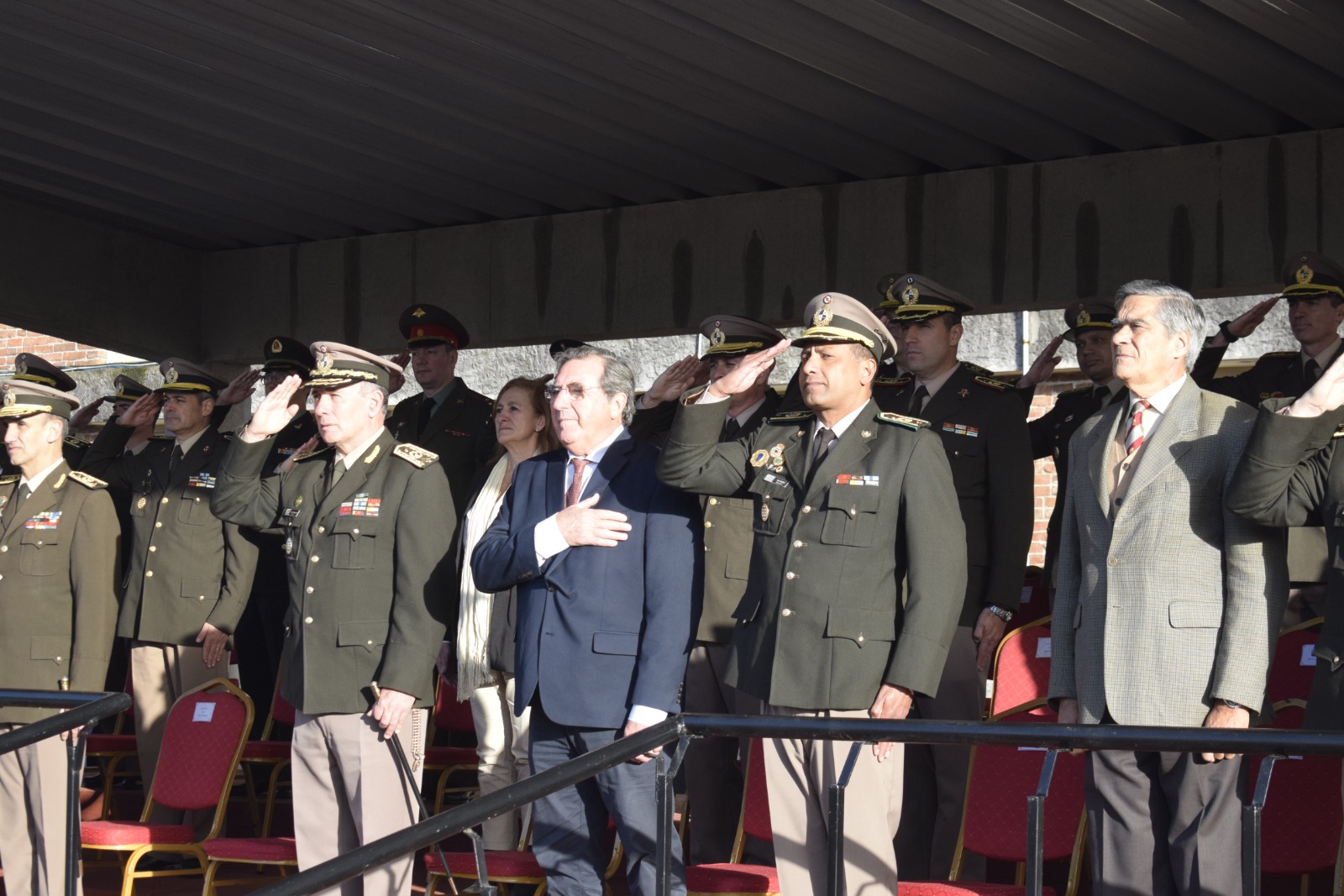 Ceremonia del 106º aniversario del I.M.A.E. y colación de grado de alféreces del Escalafón de Apoyo, Sub Escalafón Técnico Profesional y Escalafón de Bandas Militares, foto 1