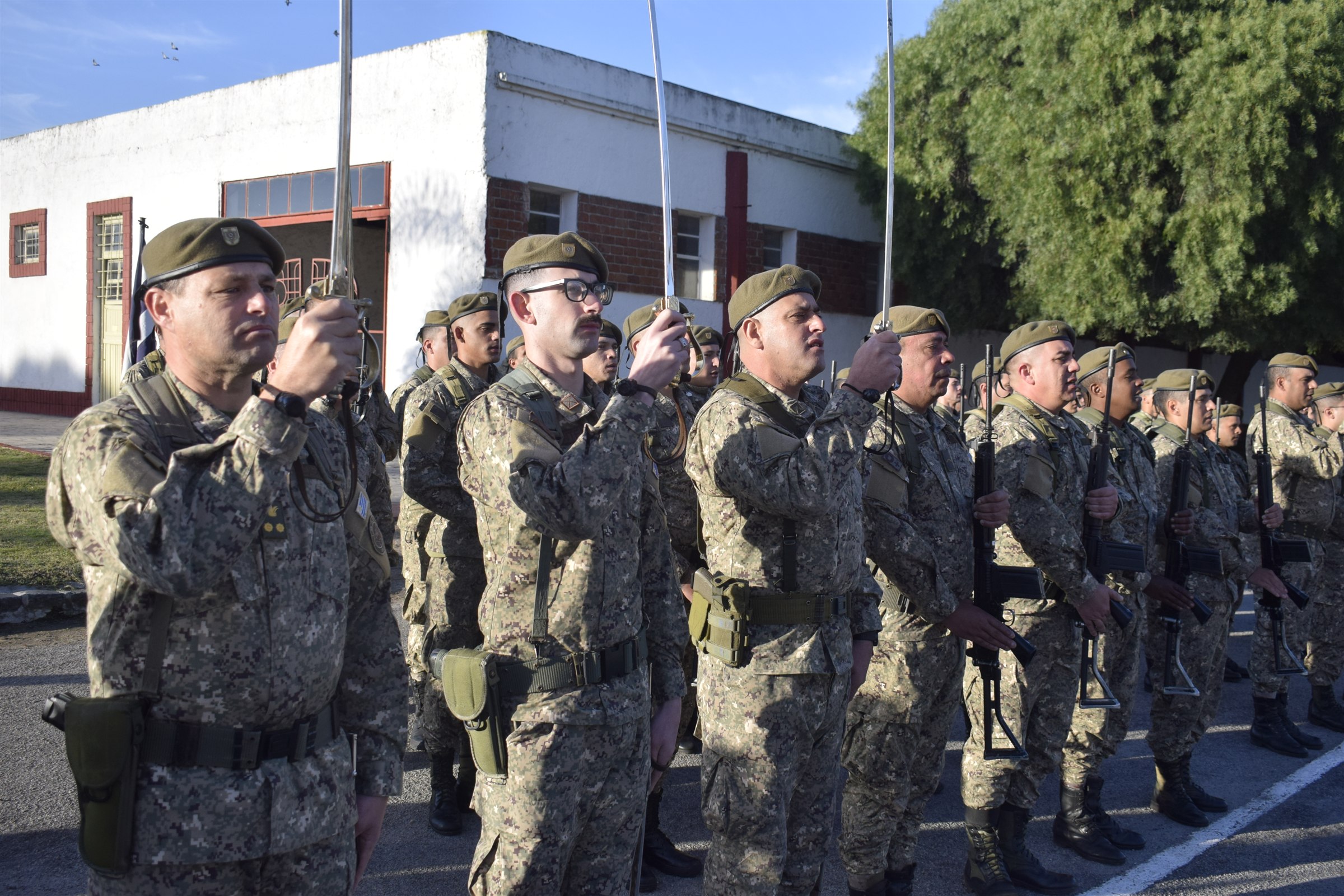 Ceremonia del 107º aniversario del I.M.A.E. y colación de grado de alférez del Escalafón de Bandas Militares, foto 5
