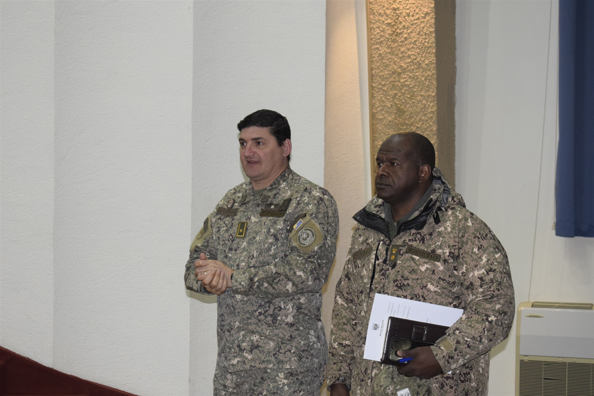 Entrega de diplomas de Sargento de Bandas Militares de la E.Mús.E., foto 1