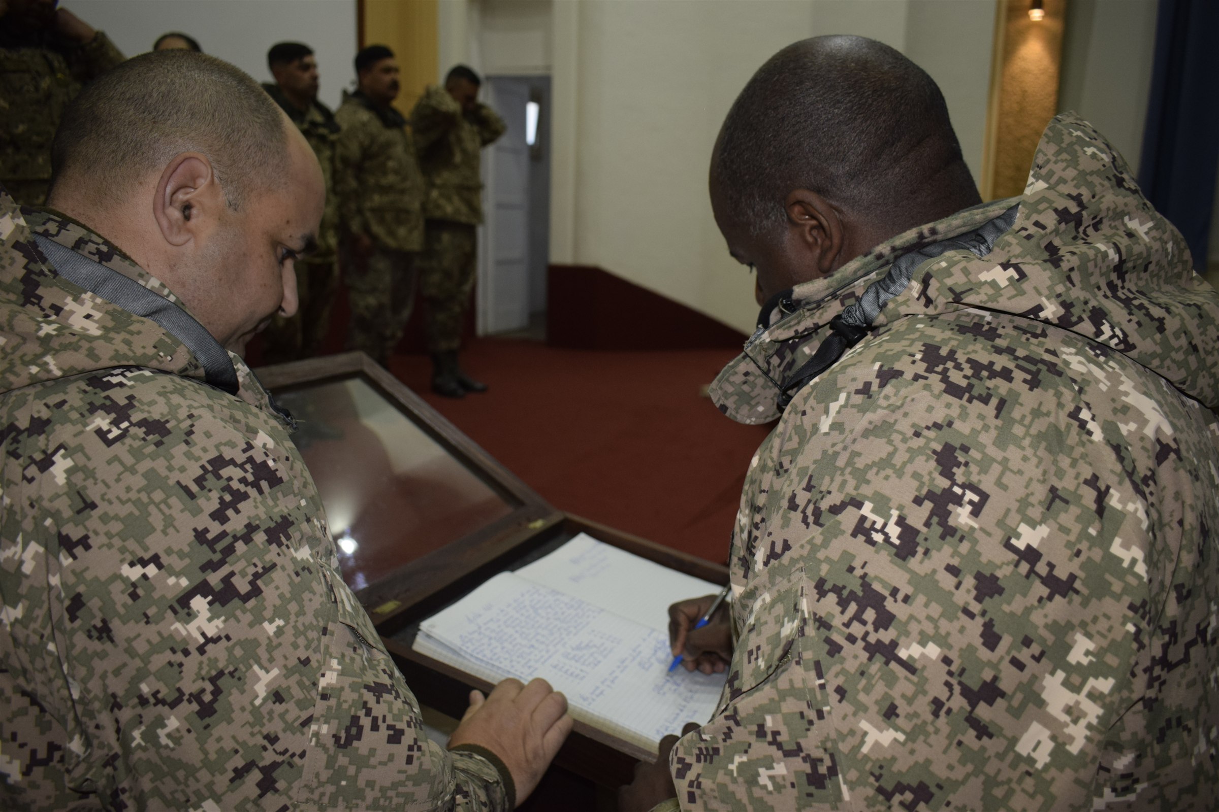 Entrega de diplomas de Sargento de Bandas Militares de la E.Mús.E., foto 4