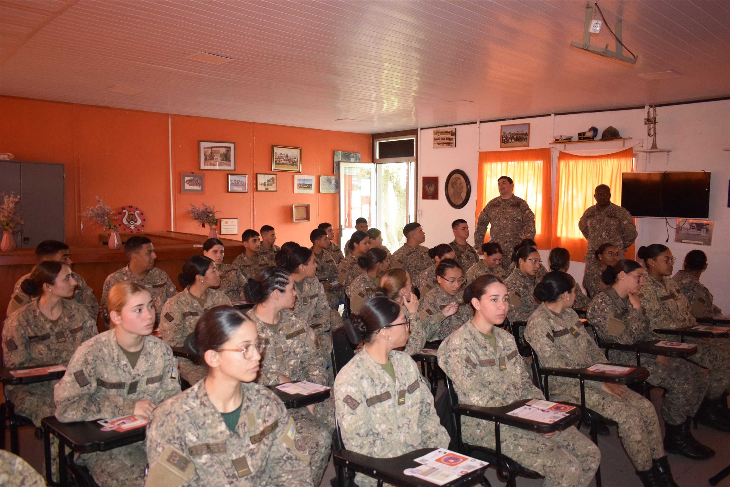Taller del Ministerio de Defensa Nacional sobre un «Noviazgo Libre de Violencia», foto 5