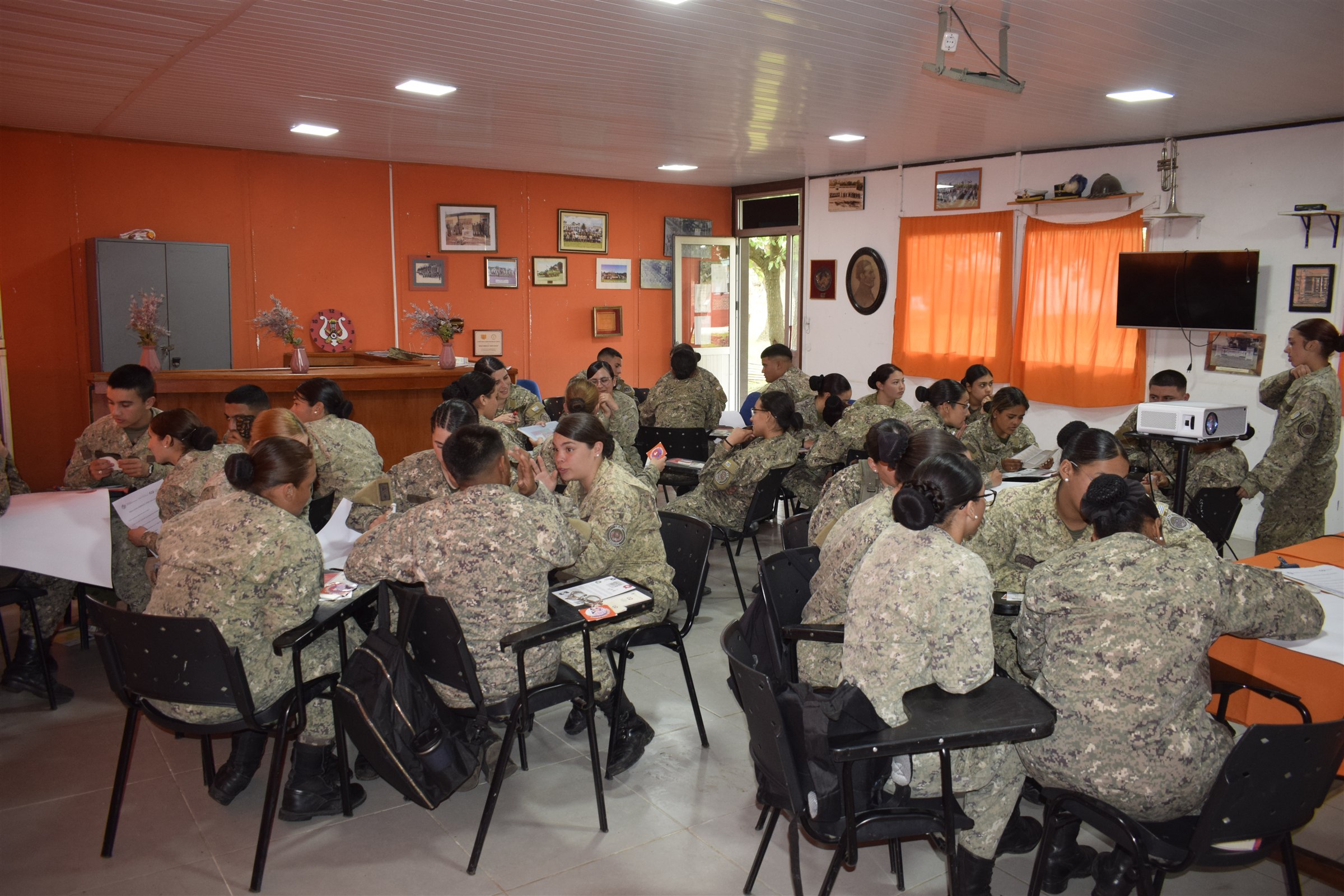 Taller del Ministerio de Defensa Nacional sobre un «Noviazgo Libre de Violencia», foto 11